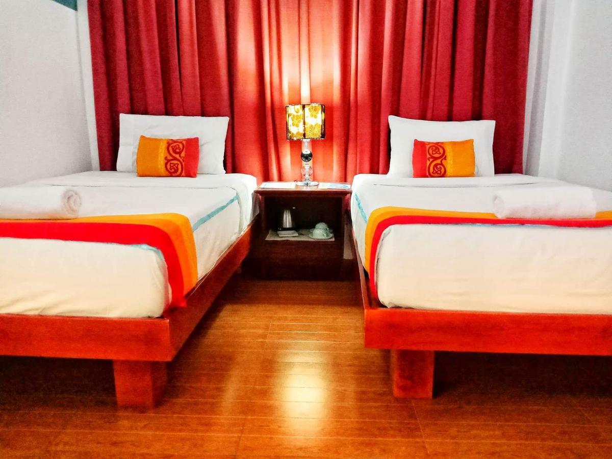 Discover Boracay Hotel Kalibo Esterno foto